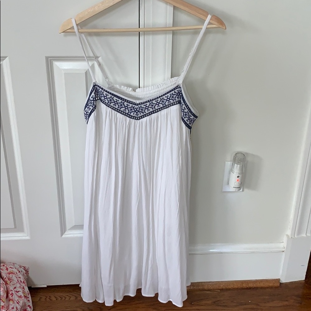 Olive and oak navy floral shift dress